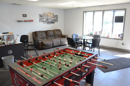 Auto Repair Shop «Lumpp & Sons Inc», reviews and photos, 670 Vandustrial Dr #5, Westmont, IL 60559, USA