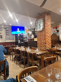 Atmosphère du Restaurant français Le Volant Basque à Paris - n°15