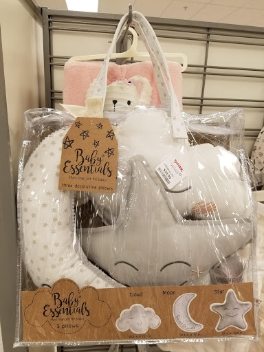 Department Store «T.J. Maxx and HomeGoods», reviews and photos, 1871 W Henderson Rd, Columbus, OH 43220, USA