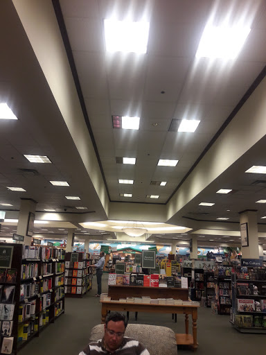 Book Store «Barnes & Noble», reviews and photos, 11802 Dale Mabry Hwy, Tampa, FL 33618, USA