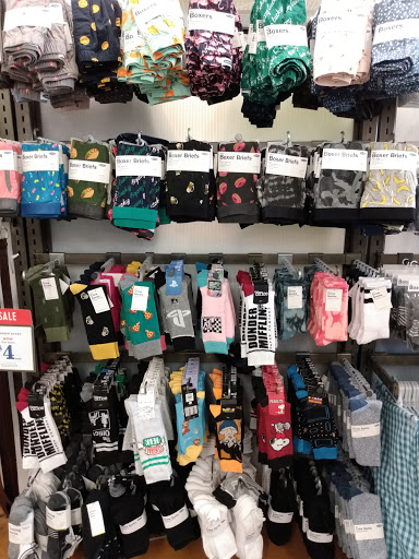 Clothing Store «Old Navy», reviews and photos, 4806 S Baldwin Rd, Orion Charter Township, MI 48359, USA