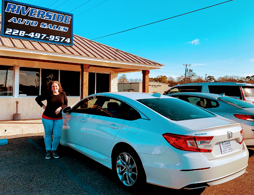 Riverside Auto Sales, 409 US-90, Gautier, MS 39553, USA, 
