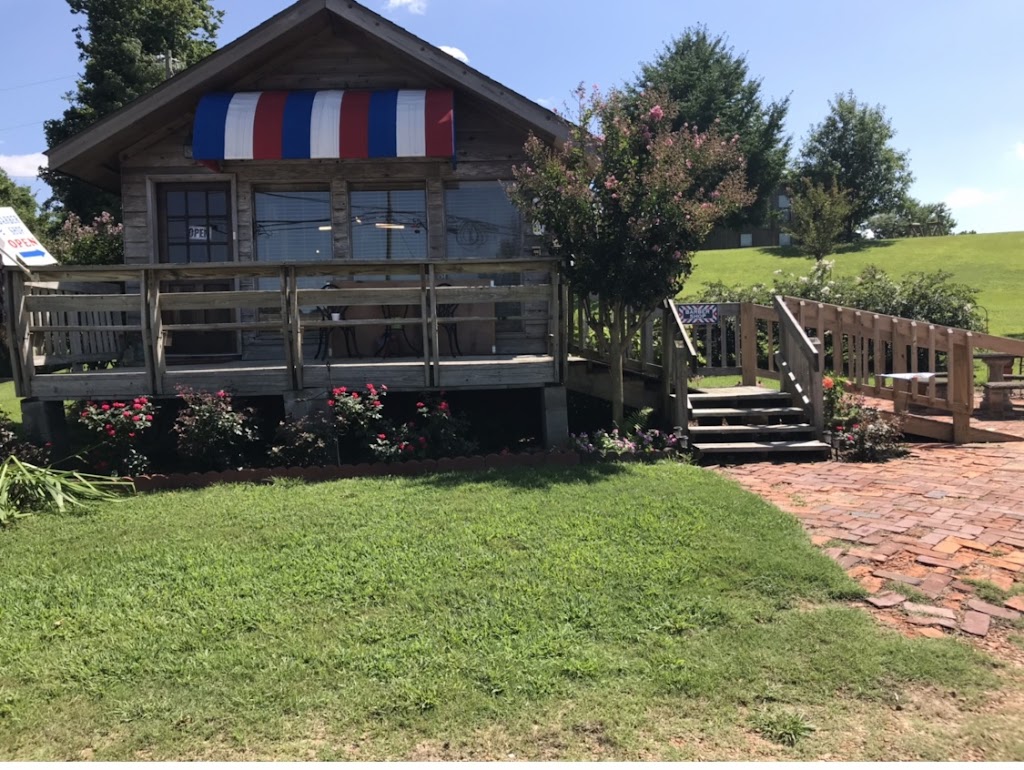 Angie’s Barbershop and Beautyshop 39194