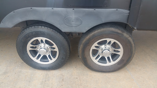 Tire Shop «Discount Tire Store - Moore, OK», reviews and photos, 1421 S I-35 Service Rd, Moore, OK 73160, USA