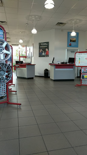 Tire Shop «Discount Tire», reviews and photos, 9518 S Highland Dr, Sandy, UT 84092, USA