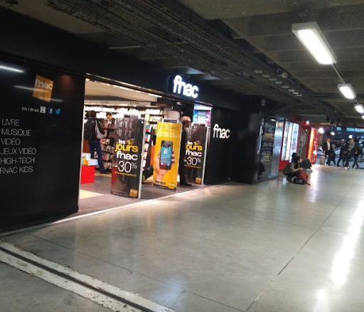 FNAC Paris - Gare Montparnasse