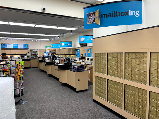 Shipping and Mailing Service «The UPS Store», reviews and photos, 8014 Olson Memorial Hwy, Golden Valley, MN 55427, USA