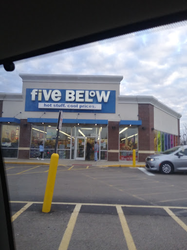 Variety Store «Five Below», reviews and photos, 8250 Kingsridge Road, Dayton, OH 45459, USA