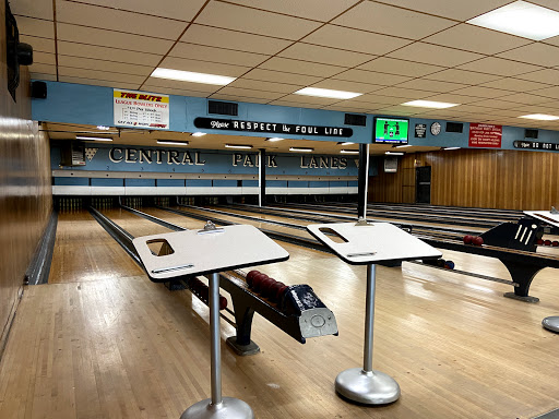Bowling Alley «Central Park Lanes», reviews and photos, 10 Saratoga St, East Boston, MA 02128, USA
