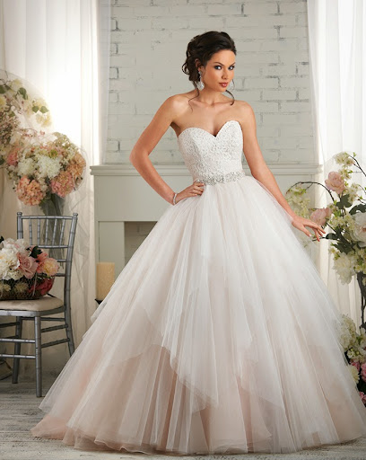 Bridal Shop «Golden Needle Bridal», reviews and photos, 426 SW Commerce Dr #110, Lake City, FL 32025, USA