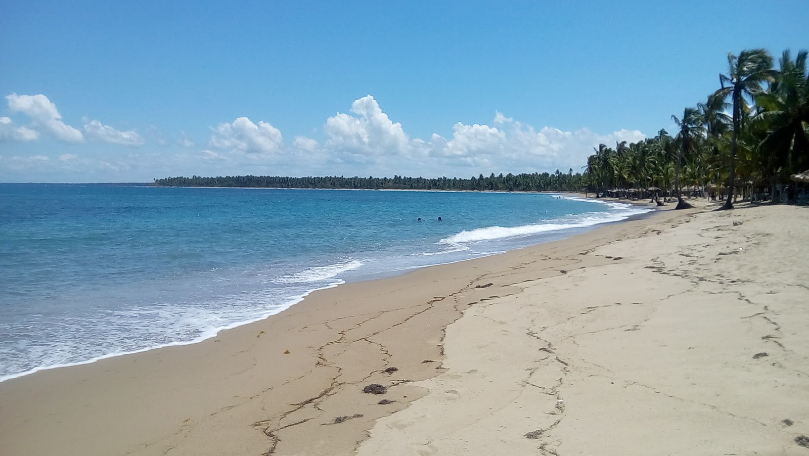 Fotografie cu Playa Poza de Bojolo cu nivelul de curățenie înalt