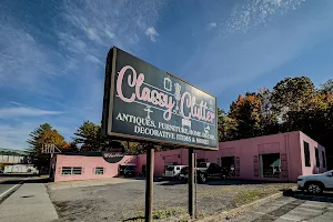 Classy Clutter antiques, and consignment shop image