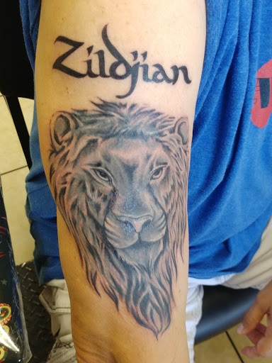 Tattoo Shop «Absolute Tattoo and Piercing», reviews and photos, 8055 Clairemont Mesa Blvd, San Diego, CA 92111, USA