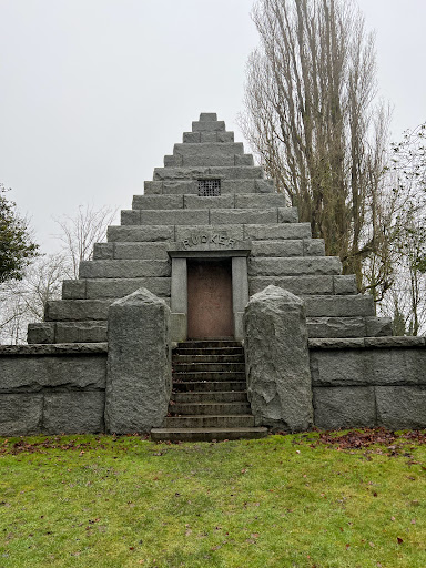 Funeral Home «Evergreen Funeral Home and Cemetery», reviews and photos, 4504 Broadway St., Everett, WA 98203, USA