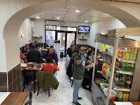 Atmosphère du Restaurant halal Restaurant Les Freres Specialites Orientales à Marseille - n°2