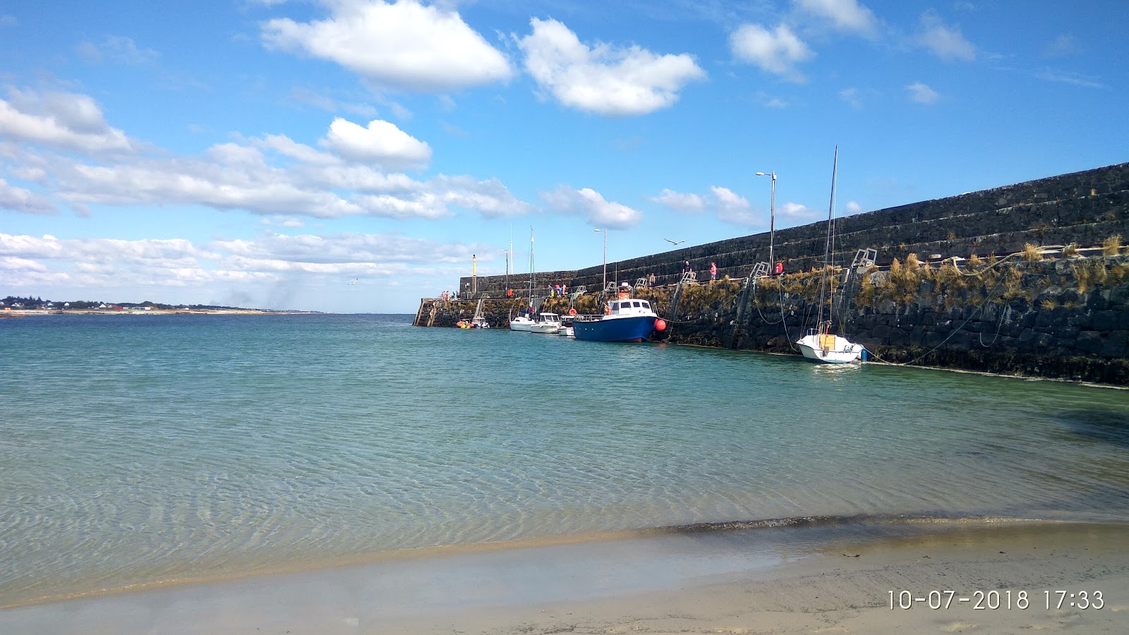 Foto de Gleninagh Beach y el asentamiento
