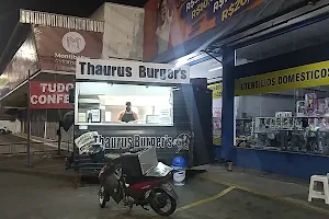 Thaurus Burger's image