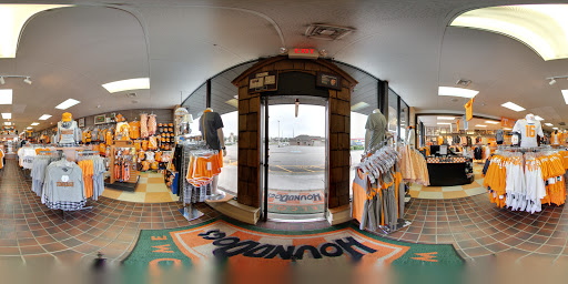 Sportswear Store «HoundDogs of Knoxville», reviews and photos, 9250 Kingston Pike, Knoxville, TN 37922, USA
