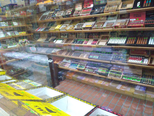 Tobacco Shop «VIP Smoke Shop», reviews and photos, 7131 Sunset Blvd, Los Angeles, CA 90046, USA