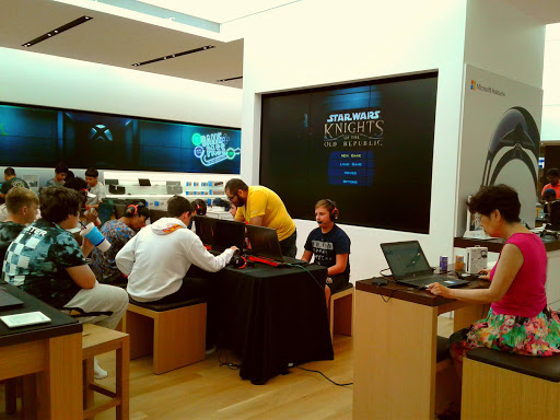 Computer Store «Microsoft Store», reviews and photos, 5015 Westheimer Rd A2421, Houston, TX 77056, USA