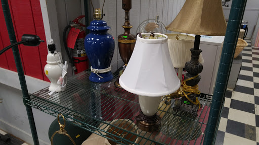 Thrift Store «Hillcrest Thrift Shop», reviews and photos