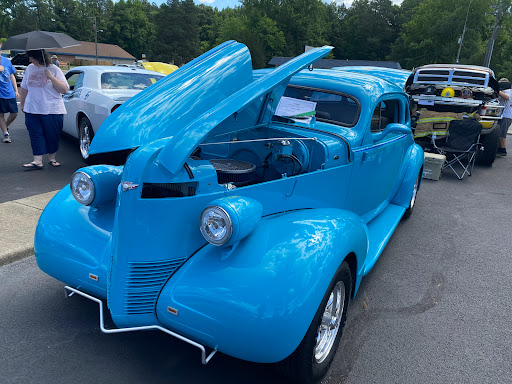 Car Dealer «Luck Chevrolet», reviews and photos, 516 S Washington Hwy, Ashland, VA 23005, USA