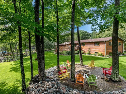 Real Estate Agency «JOLIN-LASIER GROUP | Coldwell Banker, Mulleady Inc. | Minocqua, WI Real Estate | NorthWI.property», reviews and photos, 8262 US-51, Minocqua, WI 54548, USA