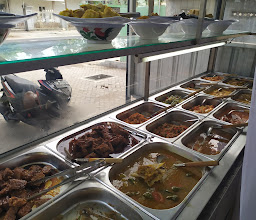 Warung Laris Manis photo