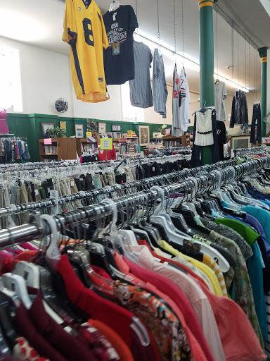 Thrift Store «The Village Thrift Shop», reviews and photos, 910 Main St, Antioch, IL 60002, USA