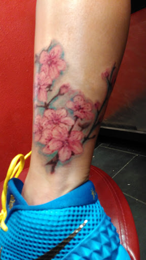 Tattoo Shop «Infamous Ink Tattoo and Piercing», reviews and photos, 410 Four Seasons Blvd #202e, Greensboro, NC 27407, USA