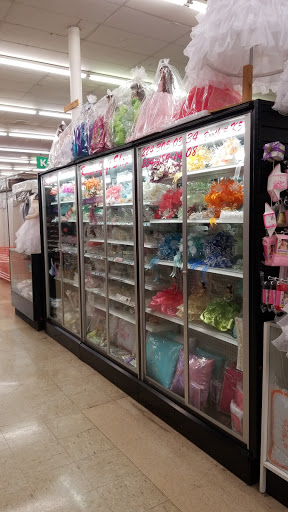 Shopping Mall «Elgin Shopping Mall», reviews and photos, 308 S McLean Blvd, Elgin, IL 60123, USA