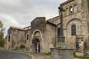 Abbey of Saint-Pierre Mozac image