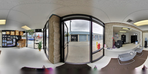 Self-Storage Facility «Tyler Mall Mini Storage», reviews and photos, 10090 Indiana Ave, Riverside, CA 92503, USA