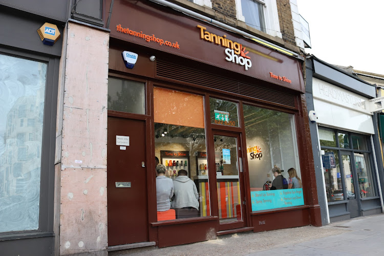 AF1QipNsfLRF4 UMGs4eRxmxRWJEJCuuubc Aq0ConXB=w800 h500 k no