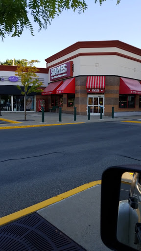 Shopping Mall «Ridgeway Shopping Center», reviews and photos, 2233 Summer St, Stamford, CT 06905, USA