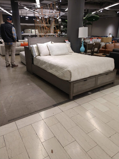 Shopping Mall «Westfield Fashion Square», reviews and photos, 14006 Riverside Dr, Sherman Oaks, CA 91423, USA