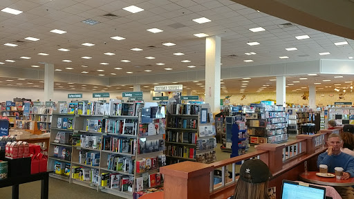 Book Store «Barnes & Noble», reviews and photos, 2751 Paper Mill Rd, Wyomissing, PA 19610, USA
