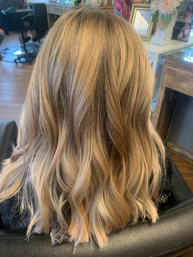 Beauty Salon «Vargas Salon & Spa», reviews and photos, 309 Magnolia Ln, Longview, TX 75605, USA