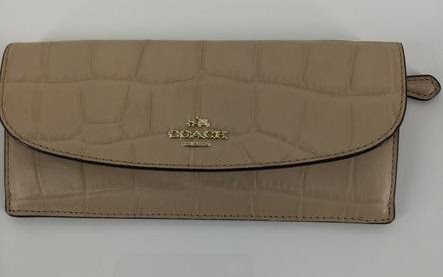 Clothing Store «Clothes Mentor Gahanna», reviews and photos, 5566 N Hamilton Rd, Columbus, OH 43230, USA