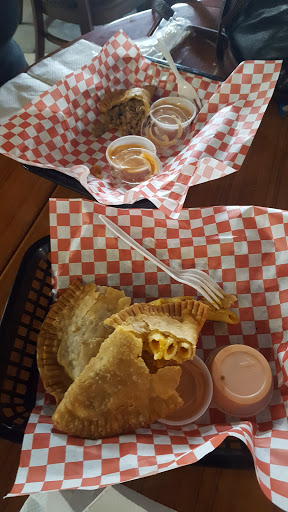 Liquor Store «Payless Tobacco & Liquor», reviews and photos, 386 Irving Park Rd, Roselle, IL 60172, USA