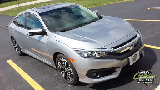 Auto Body Shop «Turks Collision Repair», reviews and photos, 508 Twin Rail Dr, Minooka, IL 60447, USA