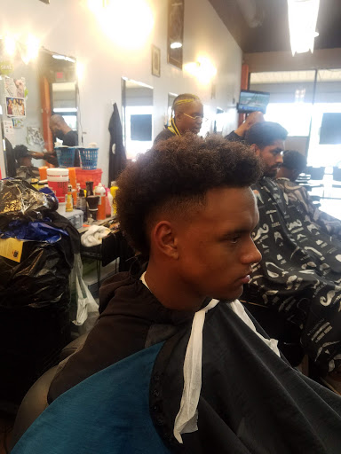 Barber Shop «Marlos Barbershop», reviews and photos, 5917 E 86th St, Indianapolis, IN 46250, USA