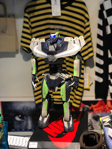 Thrift Store «Lucky Dog Clothing», reviews and photos, 8201 Greenwood Ave N, Seattle, WA 98103, USA