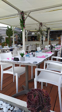 Atmosphère du Restaurant L'indigo à Villeneuve-Loubet - n°11