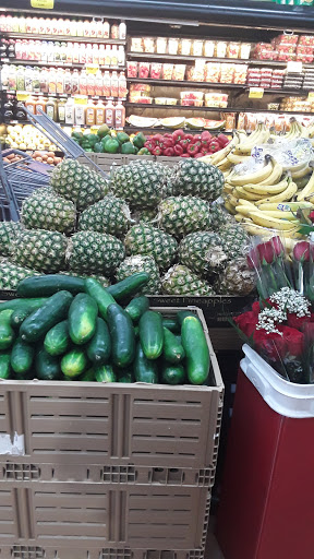 Grocery Store «C-Town Supermarkets», reviews and photos, 702 N 4th St, Allentown, PA 18102, USA