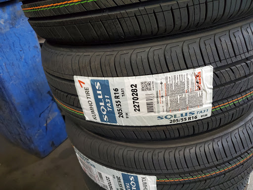 Auto Parts Store «Pep Boys Auto Parts & Service», reviews and photos, 513 Boston Ave, Bridgeport, CT 06610, USA