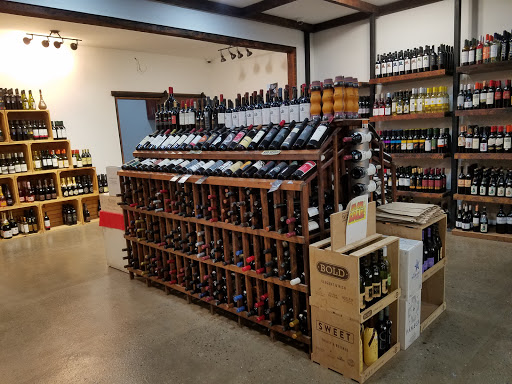 Liquor Store «B&S WINE AND SPIRITS», reviews and photos, 152 Wyckoff Ave, Brooklyn, NY 11237, USA