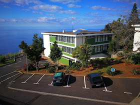 Escola básica e secundária P/E da calheta