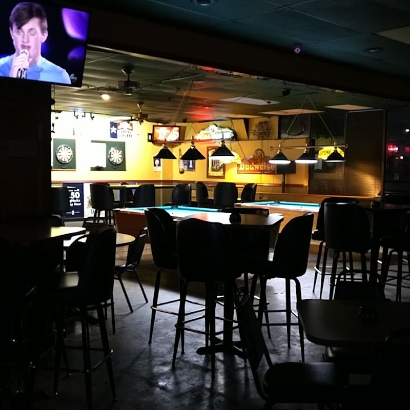 Mac's Tavern & Grill - Karaoke Bar