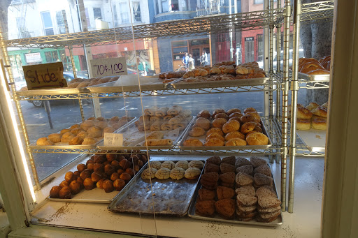 La Reyna Bakery & Coffee Shop